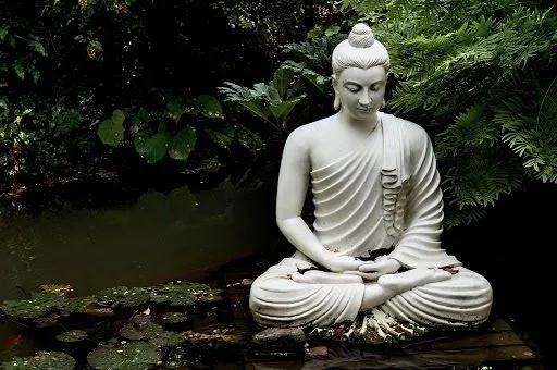 Con số may mắn liên quan đến giấc mơ tượng Phật