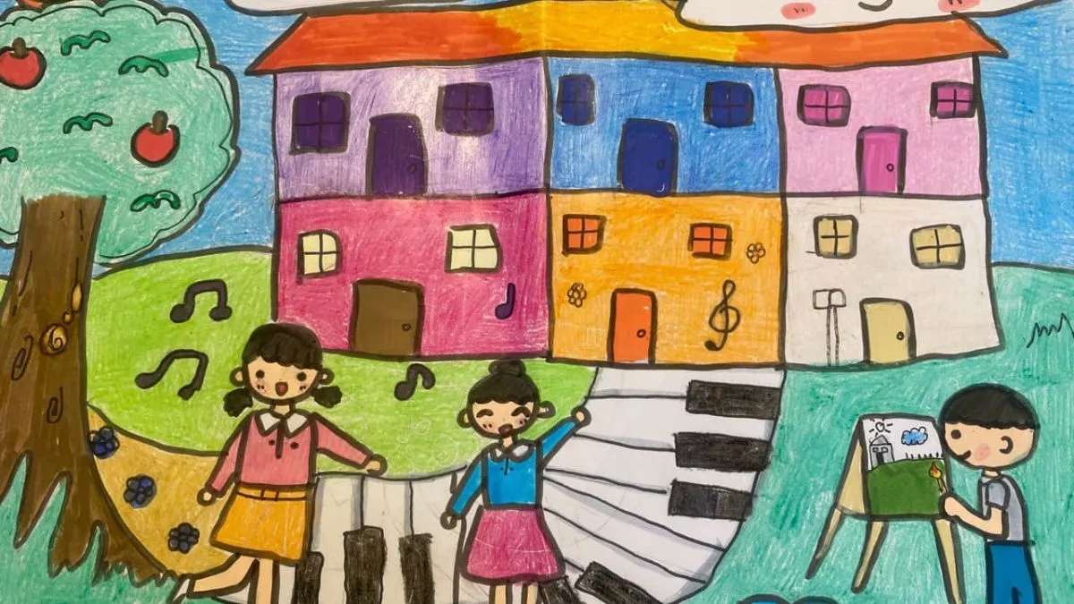 Mẫu tranh 6: Bé vẽ ngôi trường mơ ước với nhiều màu sắc sáng tạo