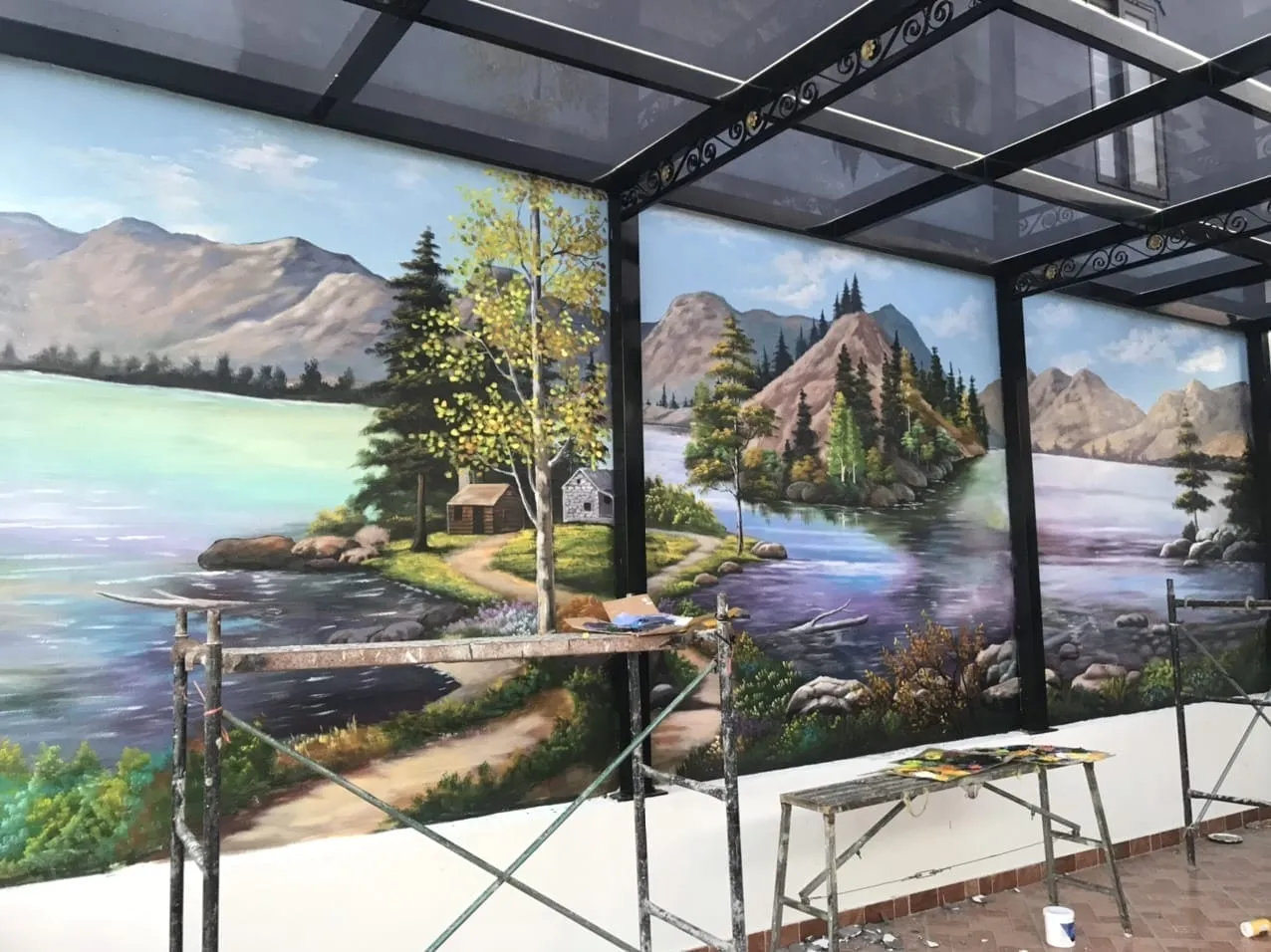 Vẽ tranh tường trang trí không gian nhà hàng mang phong cách độc đáo