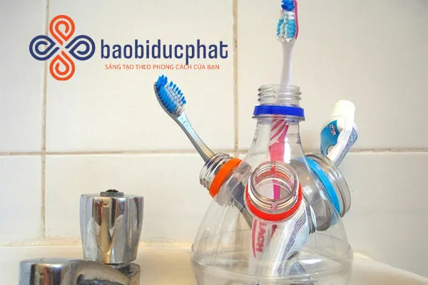 Hộp đựng bàn chải đánh răng sáng tạo tại nhà